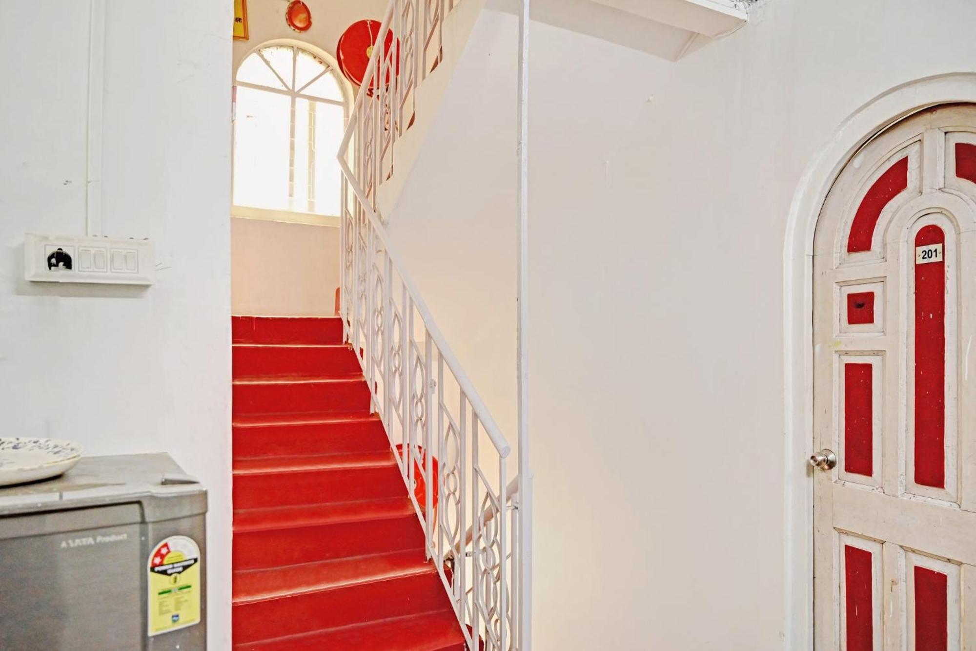 Hotel O Om Shanti Inn كولكاتا المظهر الخارجي الصورة